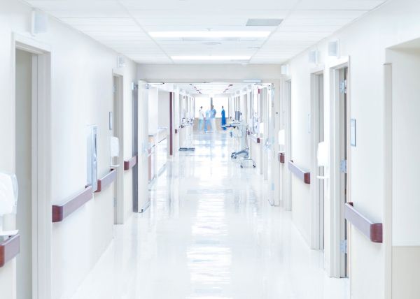 When To Hire a Lawyer To Sue a Hospital